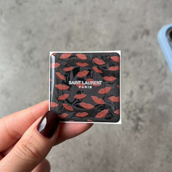 3D стікер "Saint Laurent Condom with lips"