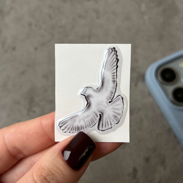 3D sticker “Dove from the movie ‘Home Alone’”