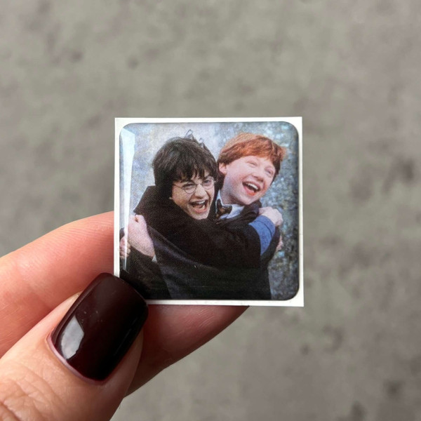 3D стікер “Happy Harry and Ron”