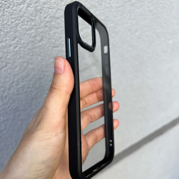 Прозорий протиударний чохол з чорними бортиками для iPhone 11