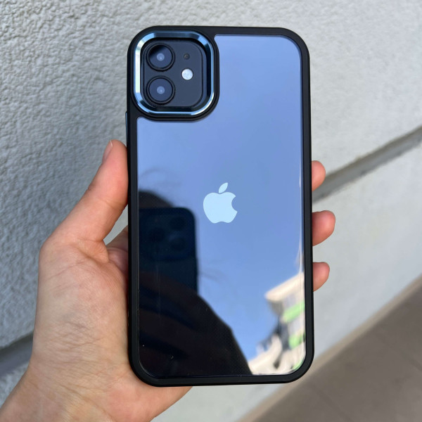 Прозорий протиударний чохол з чорними бортиками для iPhone 11
